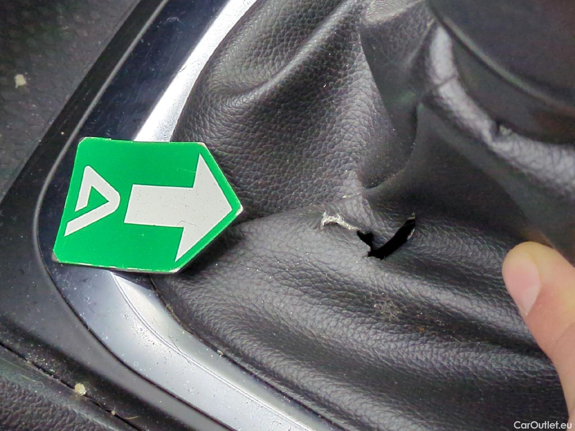  Renault  Megane  IV Berline 5pt. Business 1.5 dCi 115CV BVM6 E6d #42