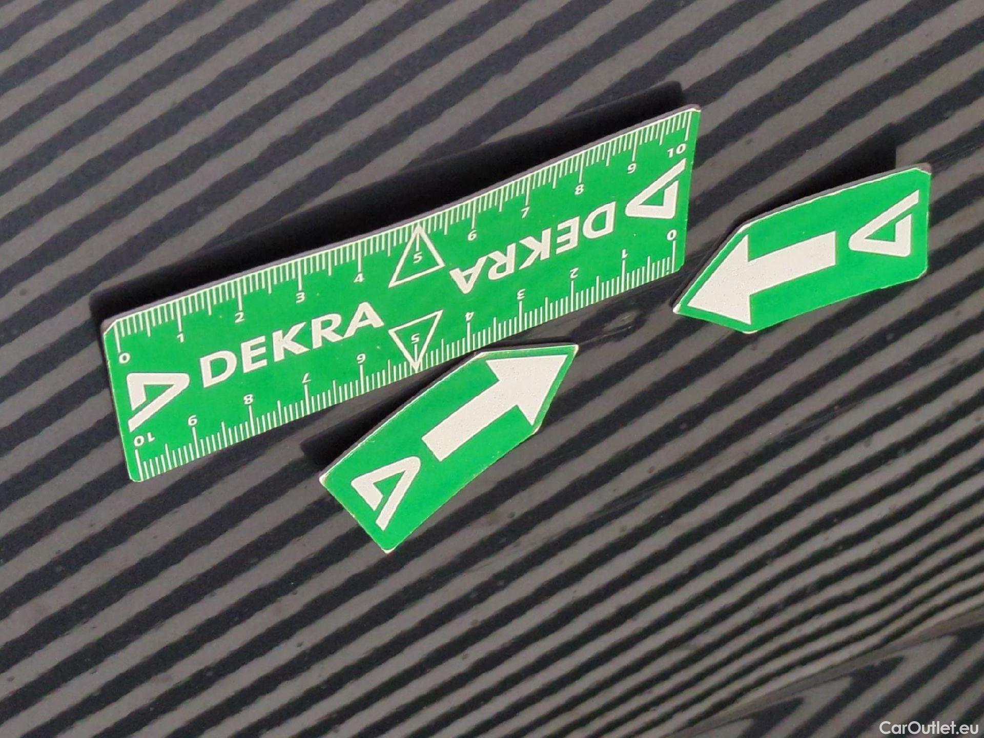  Renault  Megane  IV Berline 5pt. Business 1.5 dCi 115CV BVM6 E6d #40