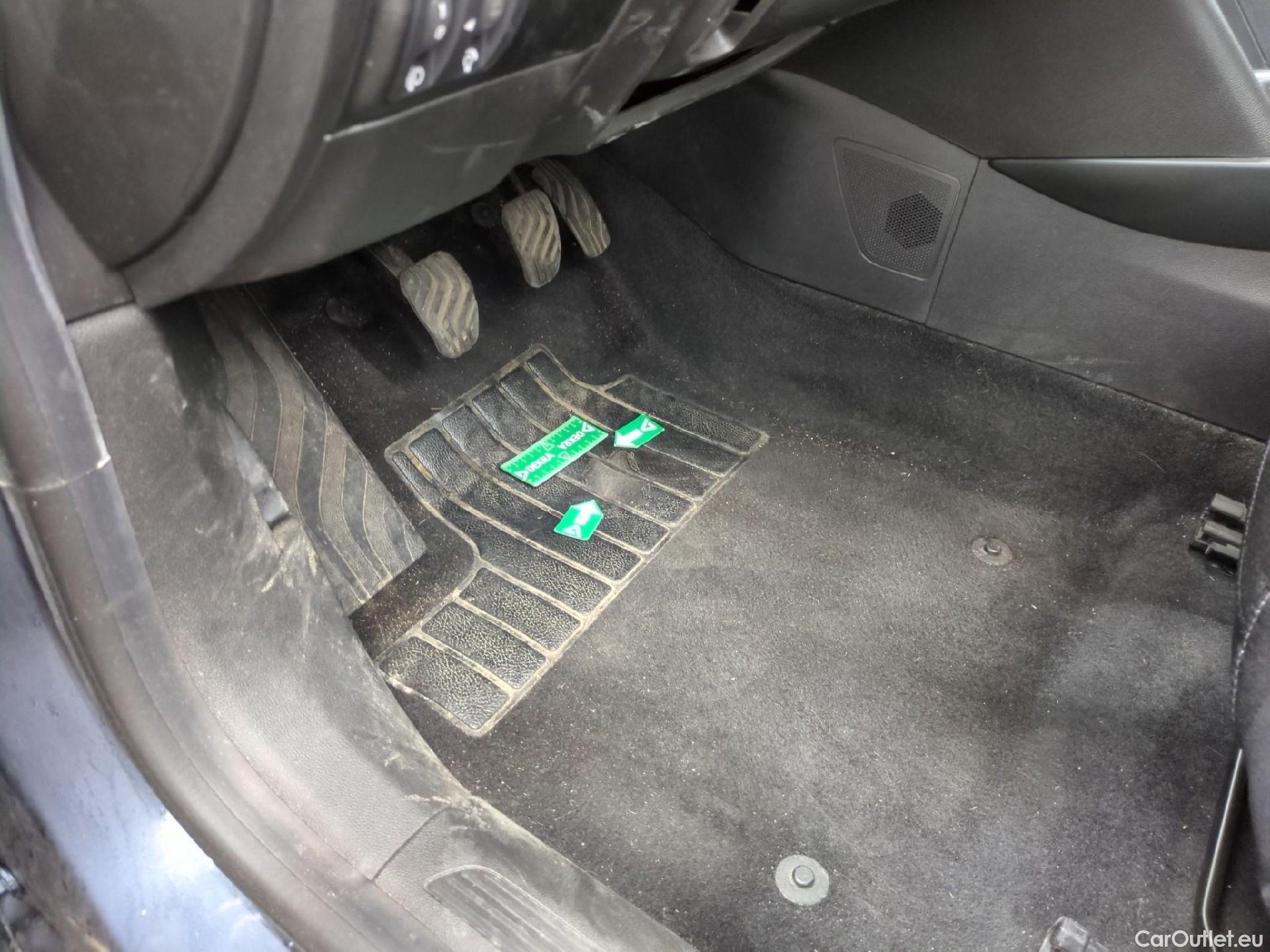  Renault  Megane  IV Berline 5pt. Business 1.5 dCi 115CV BVM6 E6d #2