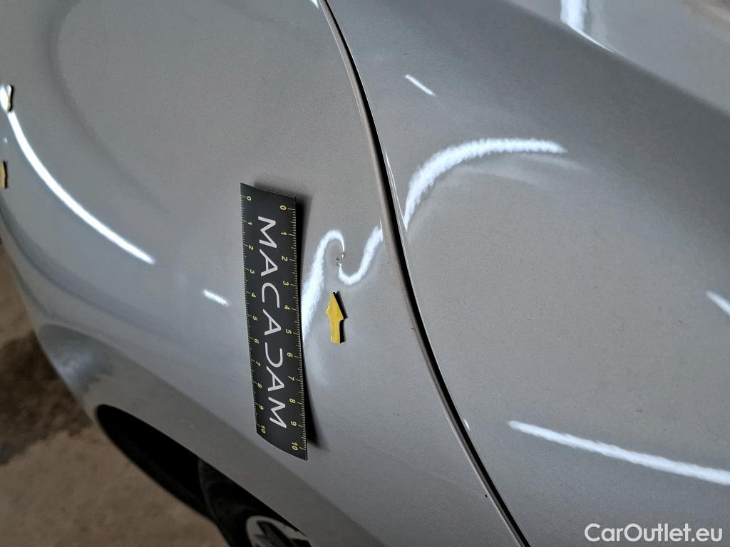  Toyota  Yaris TOYOTA  Hybride / 2019 / 5P / Berline Hybride 116h Iconic #14