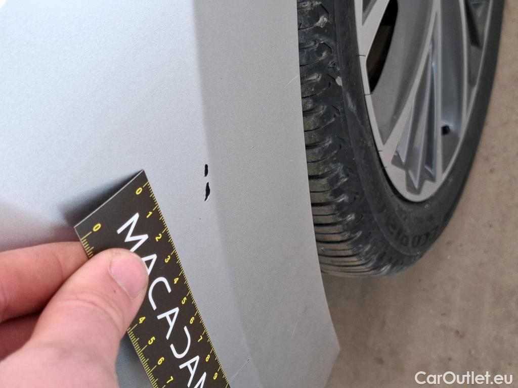  Toyota  Yaris TOYOTA  Hybride / 2019 / 5P / Berline Hybride 116h Iconic #20