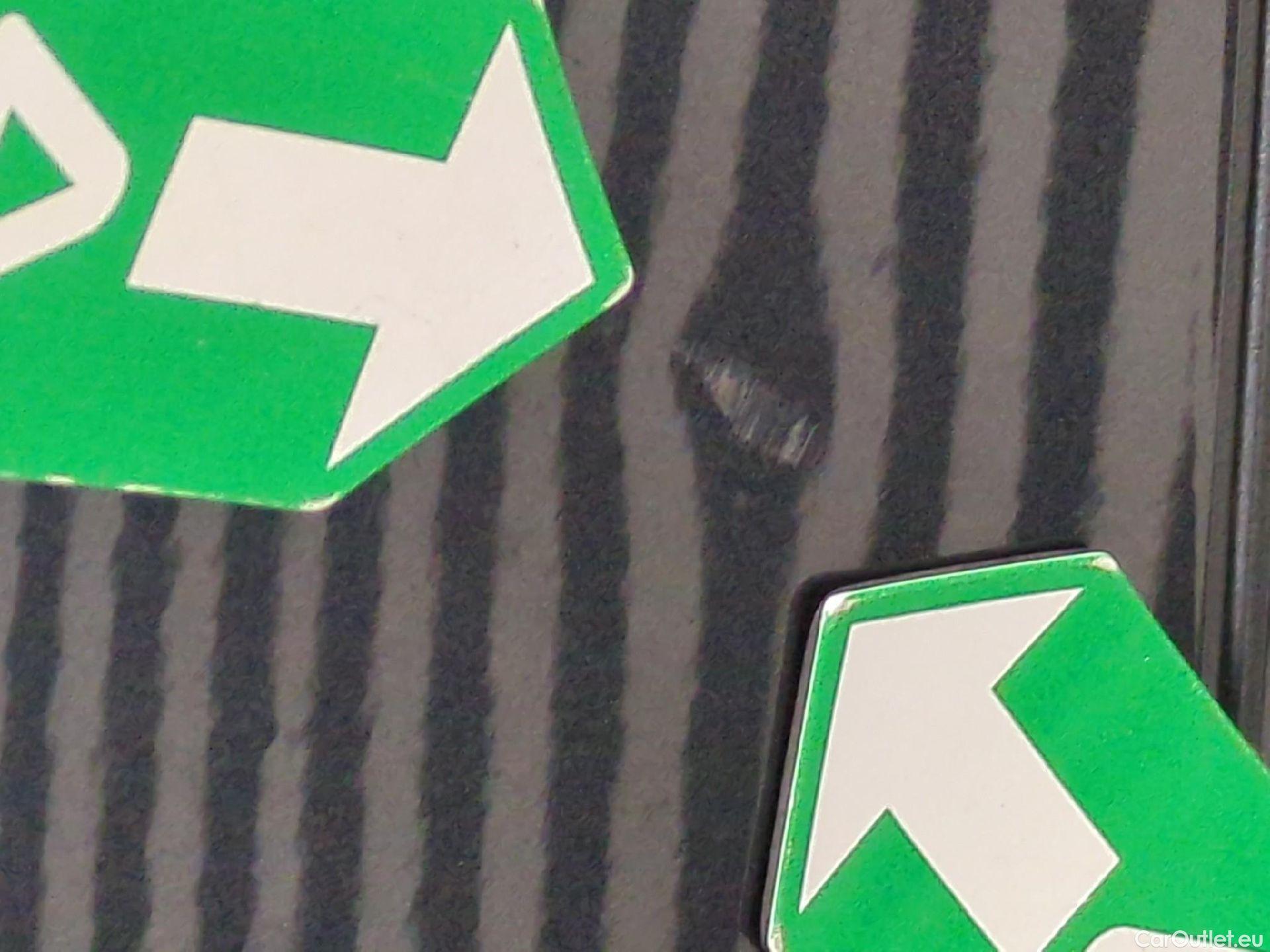  Renault  Megane  IV Berline 5pt. Business 1.5 dCi 115CV BVM6 E6d #32