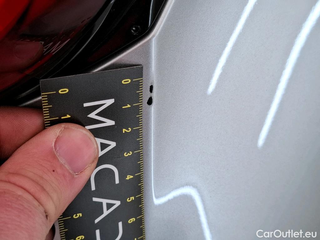  Toyota  Yaris TOYOTA  Hybride / 2019 / 5P / Berline Hybride 116h Iconic #19