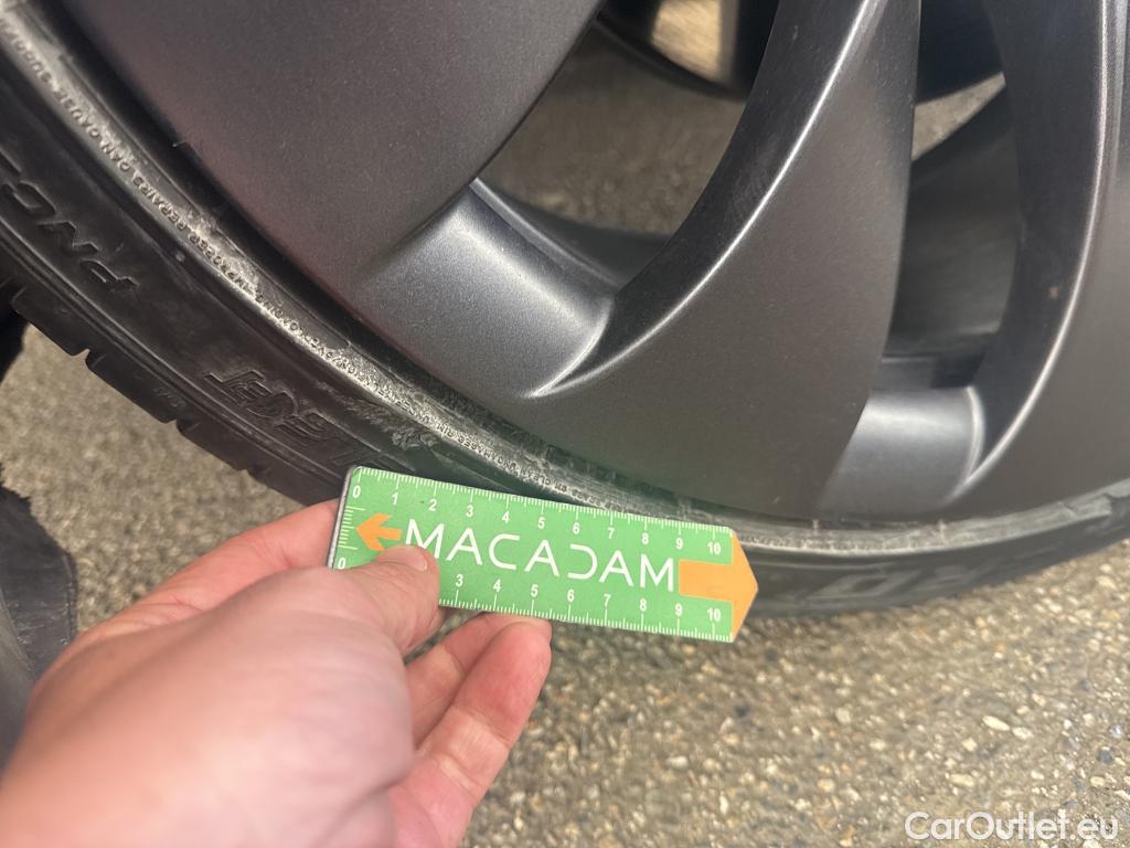  Tesla  Model Y TESLA  / 2020 / 5P / SUV Performance Dual-Motor AWD #11