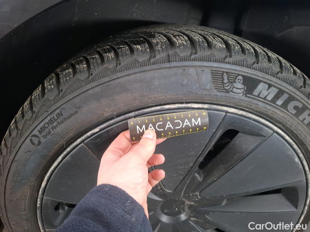  Tesla  Model 3 TESLA  / 2018 / 4P / Berline Grande Autonomie Dual-Motor AWD #3