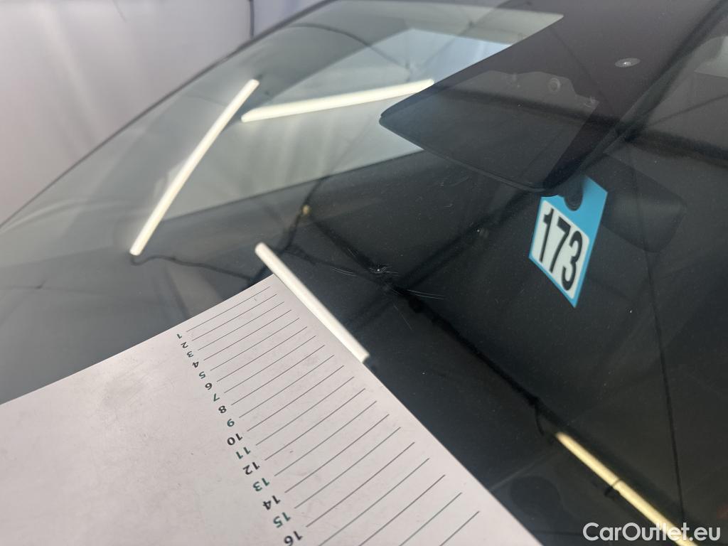  Tesla  Model Y TESLA  / 2020 / 5P / SUV Performance Dual-Motor AWD #13