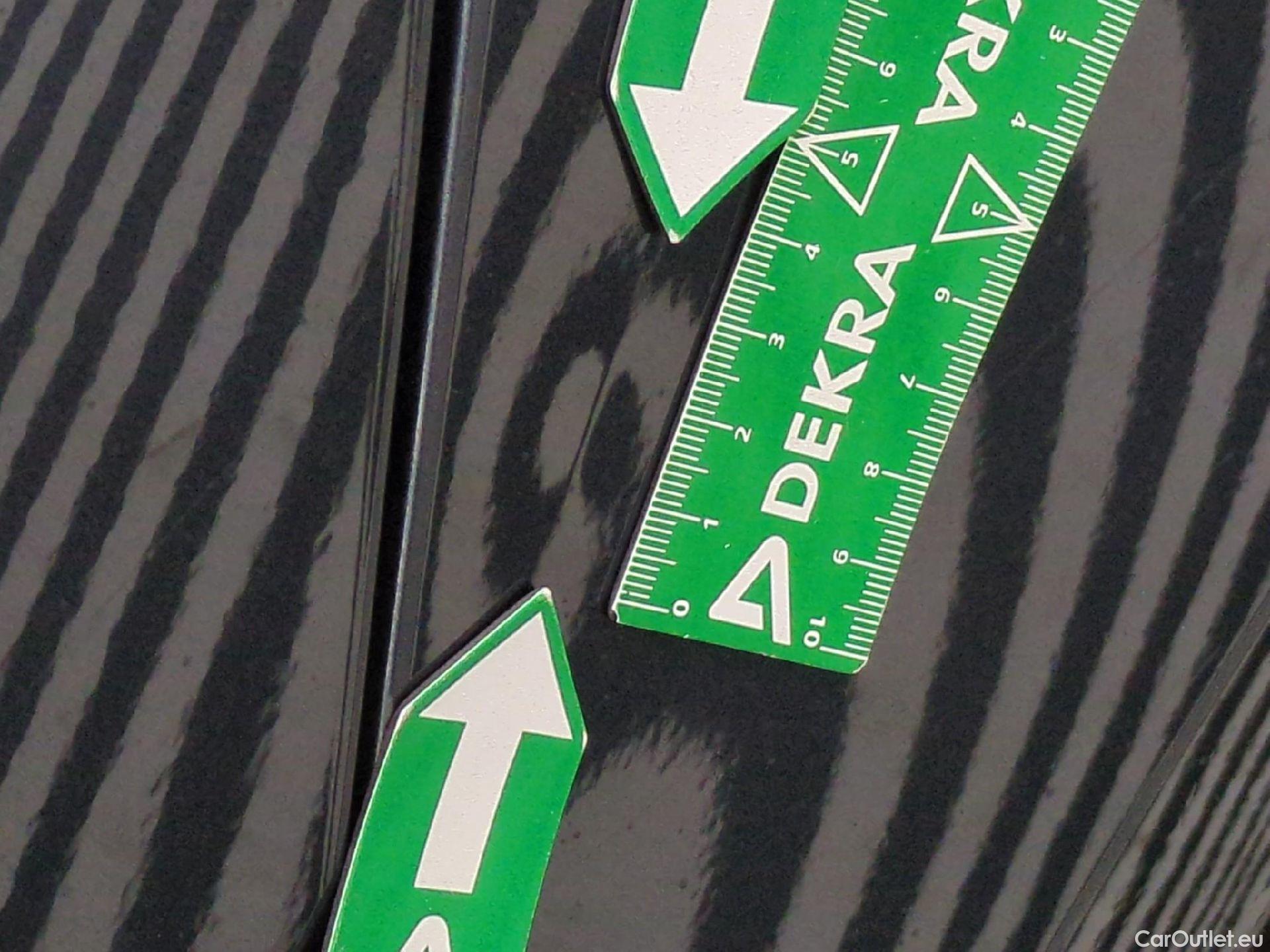  Renault  Megane  IV Berline 5pt. Business 1.5 dCi 115CV BVM6 E6d #33