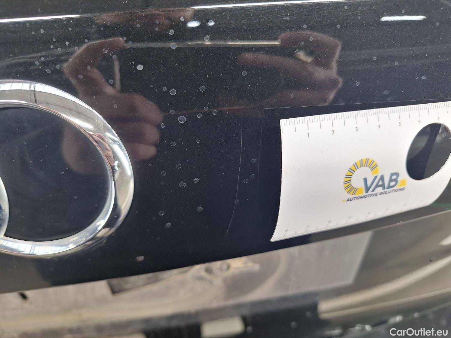  Audi  Q3 Audi,  '18, Audi  35 TDI S tronic S line Business Edition 5d #36