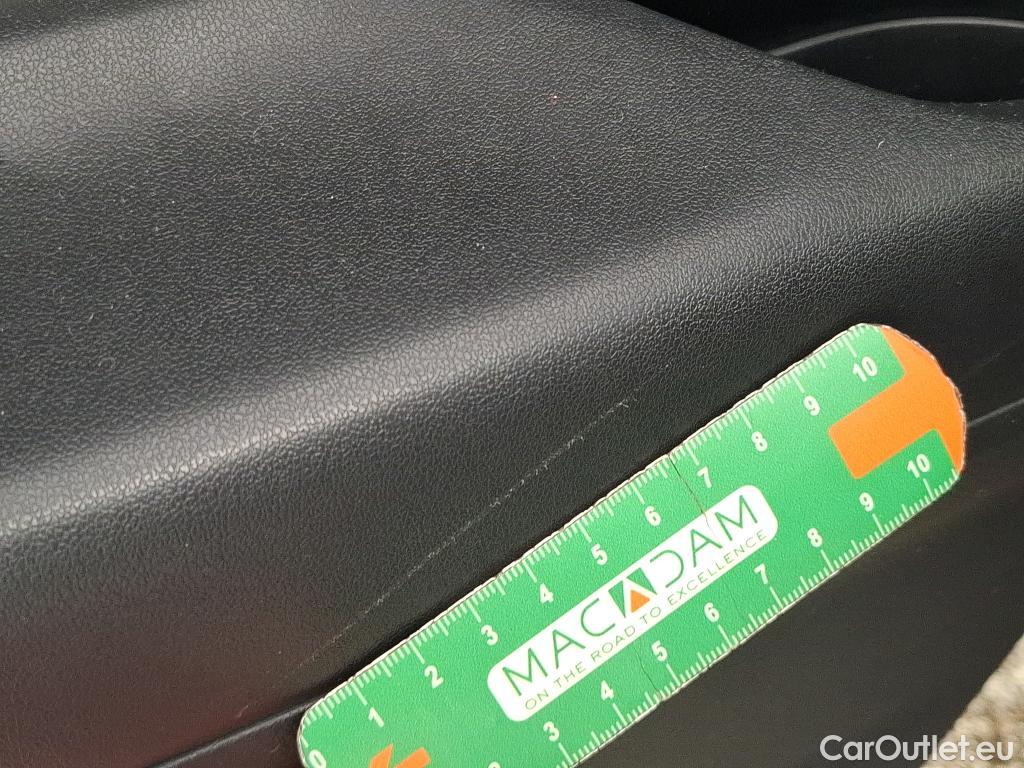  Toyota  C-HR TOYOTA  / 2016 / 5P / SUV 1.8 Hybride 122 Dynamic Business Beyond #9