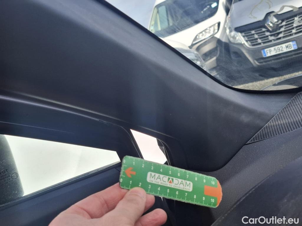  Toyota  C-HR TOYOTA  / 2016 / 5P / SUV 1.8 Hybride 122 Dynamic Business Beyond #17