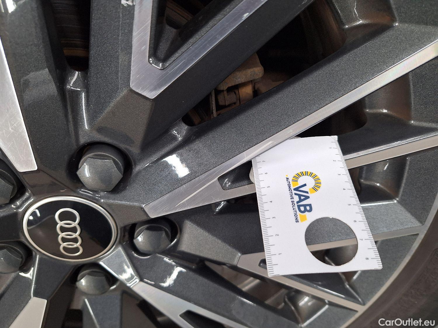  Audi  Q3 Audi,  SB '19 PHEV, Audi  Sportback 45 TFSI e S tronic S Line 5d #7