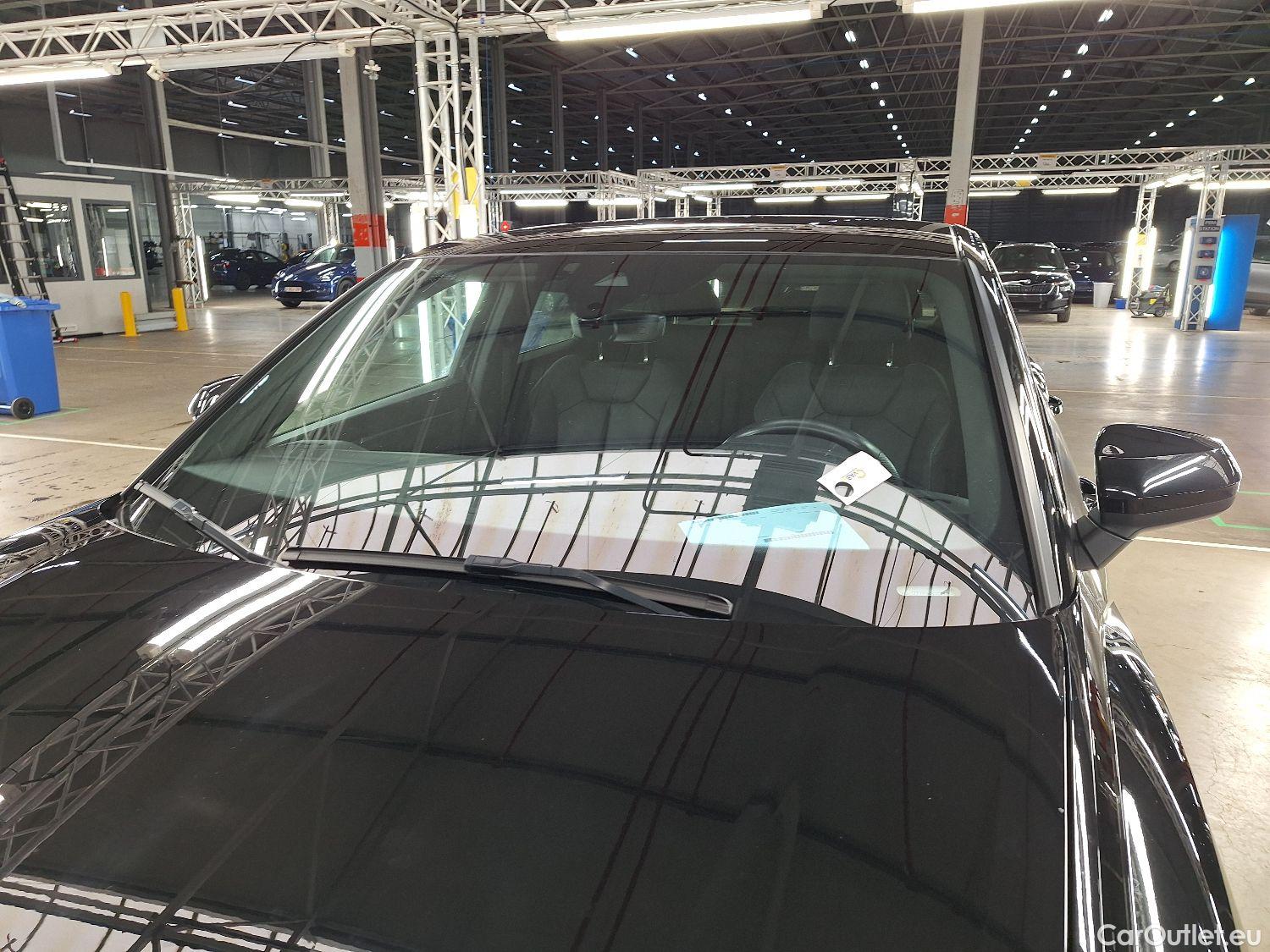  Audi  Q3 Audi,  SB '19 PHEV, Audi  Sportback 45 TFSI e S tronic S Line 5d #1