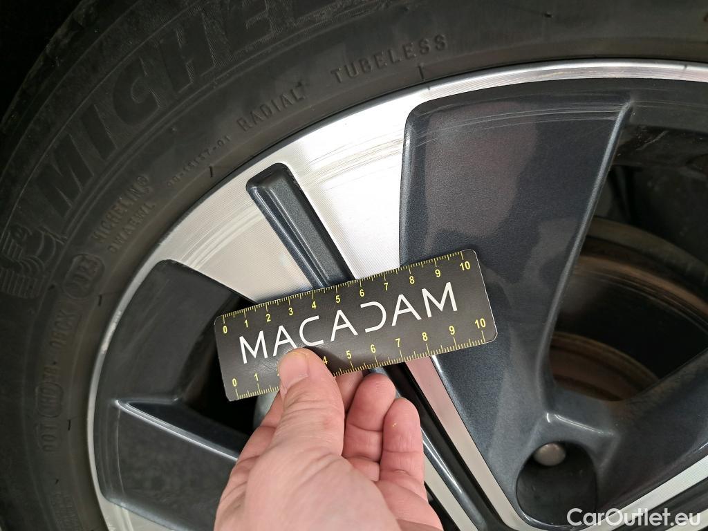  Nissan  Leaf NISSAN  / 2017 / 5P / Berline 62 kWh 217ch Tekna #18