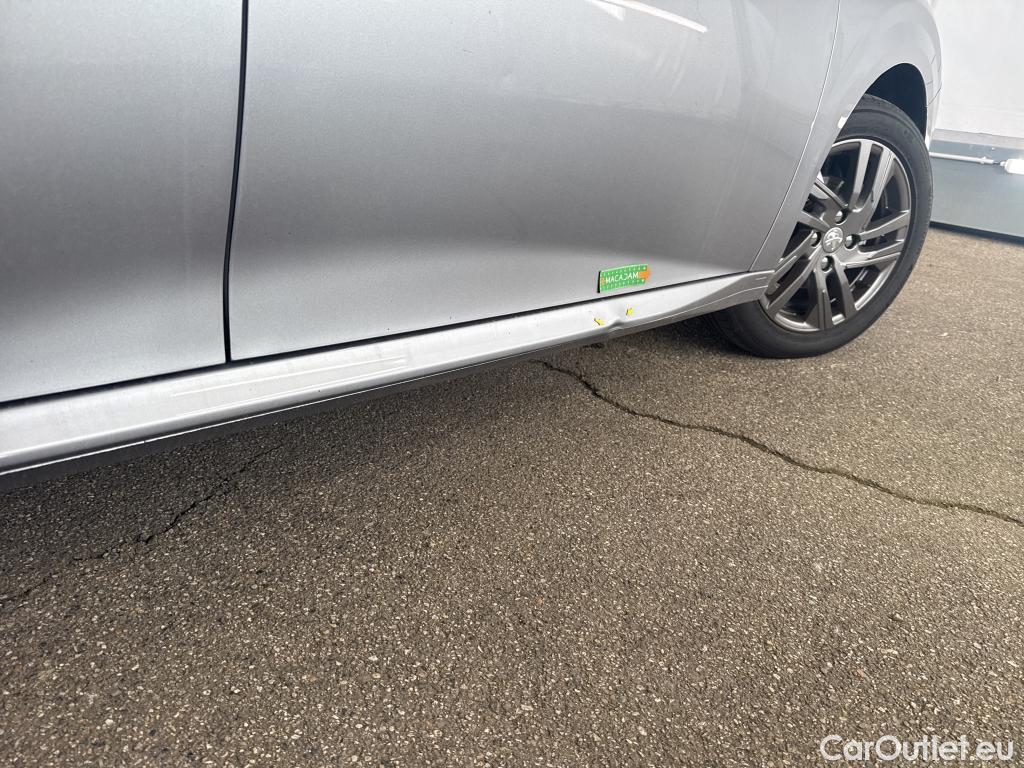  Peugeot  208  Active Business 1.2 PureTech 75CV BVM5 E6d #1