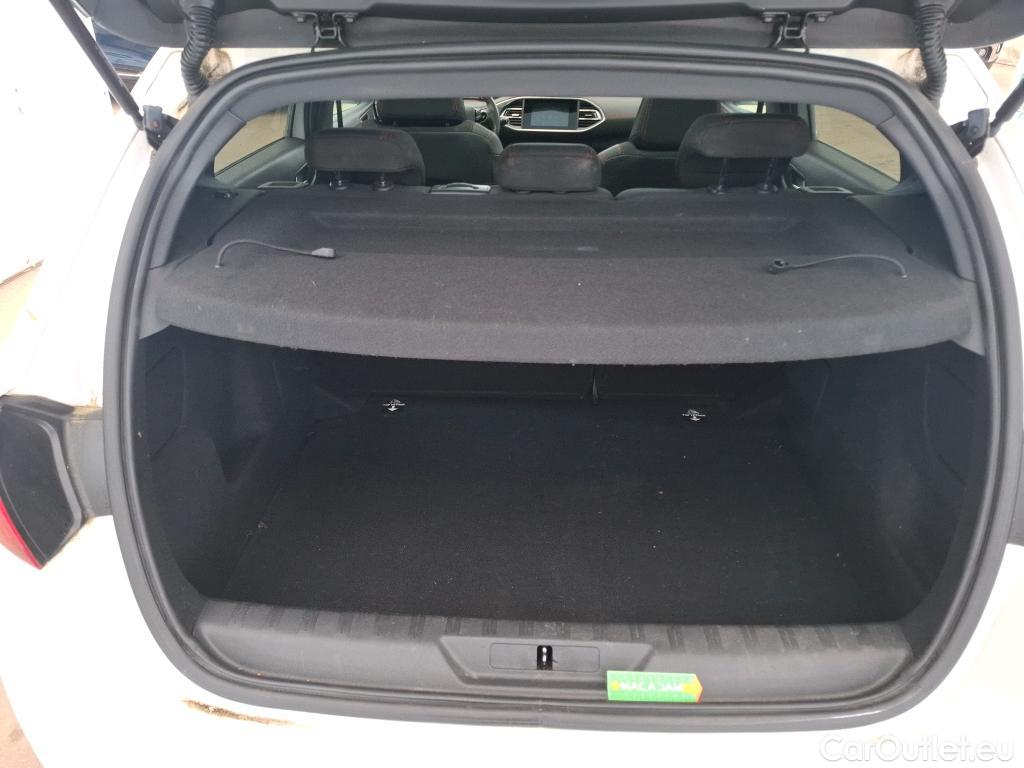  Peugeot  308  GT 1.5 HDi 130CV BVA8 E6d #3