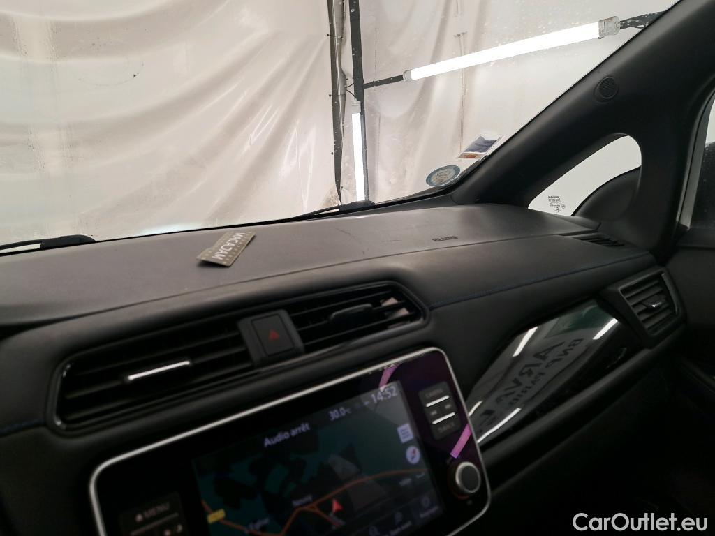  Nissan  Leaf NISSAN  / 2017 / 5P / Berline 62 kWh 217ch Tekna #3