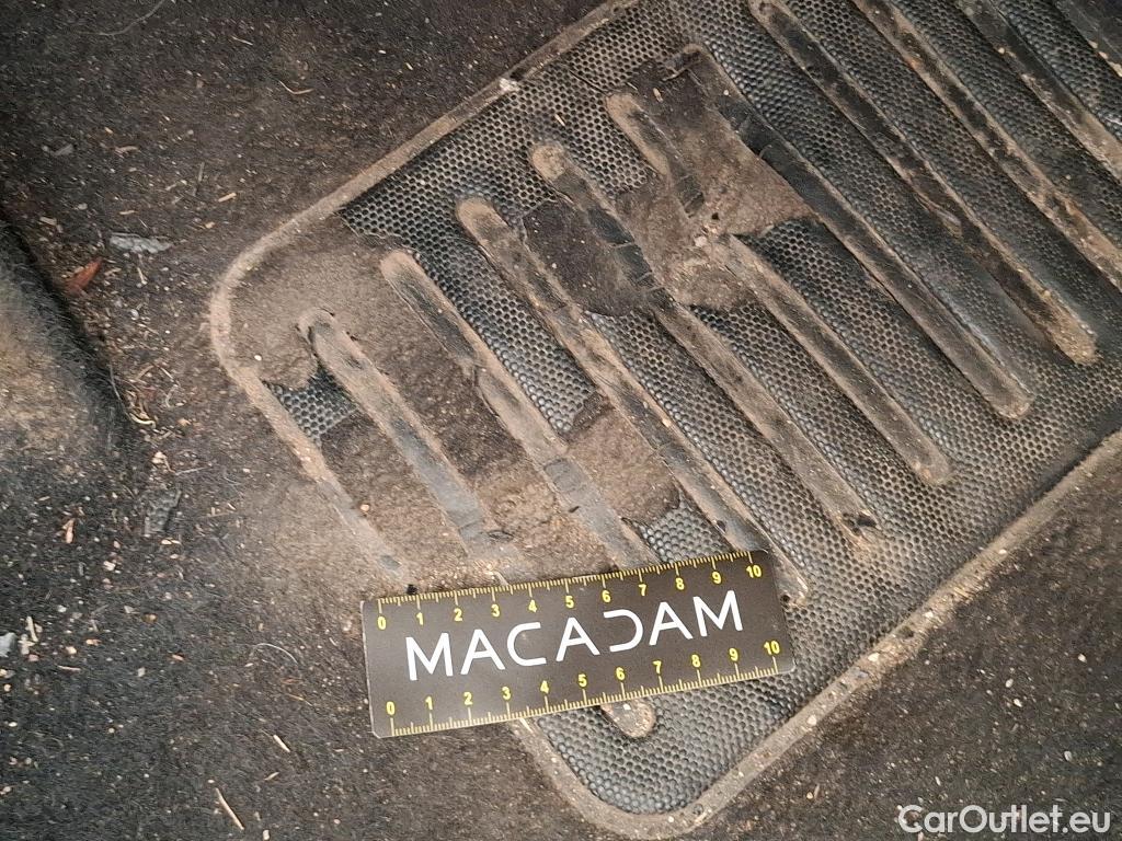  Citroen  C3  Société Feel 1.5 BlueHDI 100CV BVM5 E6dT #2