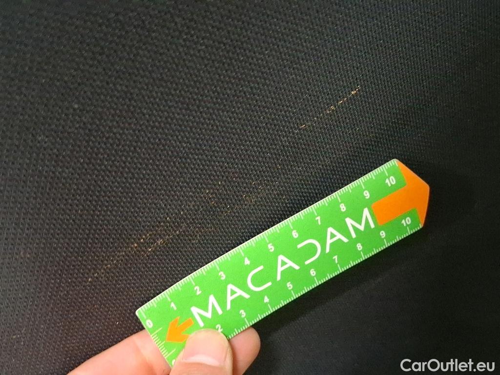  DS  DS7 DS DS 7 Crossback / 2017 / 5P / SUV E-TENSE 4x4 PERFORMANCE Line + #26