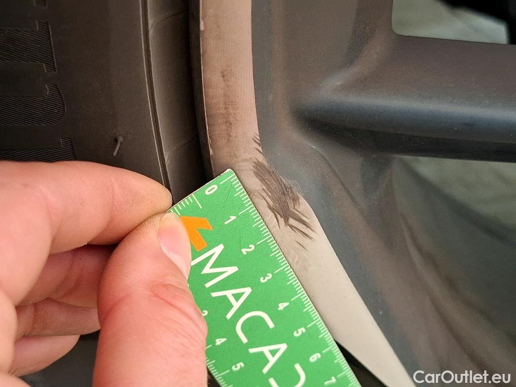  DS  DS7 DS DS 7 Crossback / 2017 / 5P / SUV E-TENSE 4x4 PERFORMANCE Line + #9