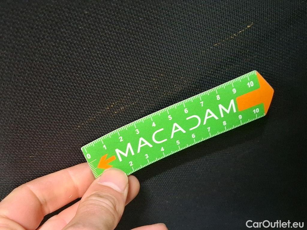  DS  DS7 DS DS 7 Crossback / 2017 / 5P / SUV E-TENSE 4x4 PERFORMANCE Line + #27