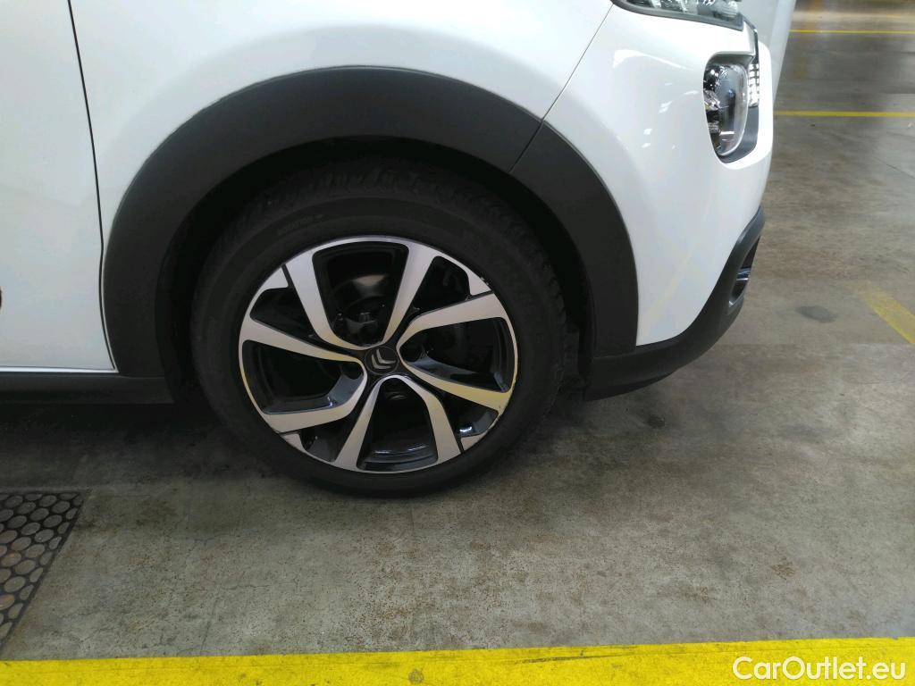  Citroen  C3  Shine Pack 1.2 PureTech 110CV BVM6 6E #1