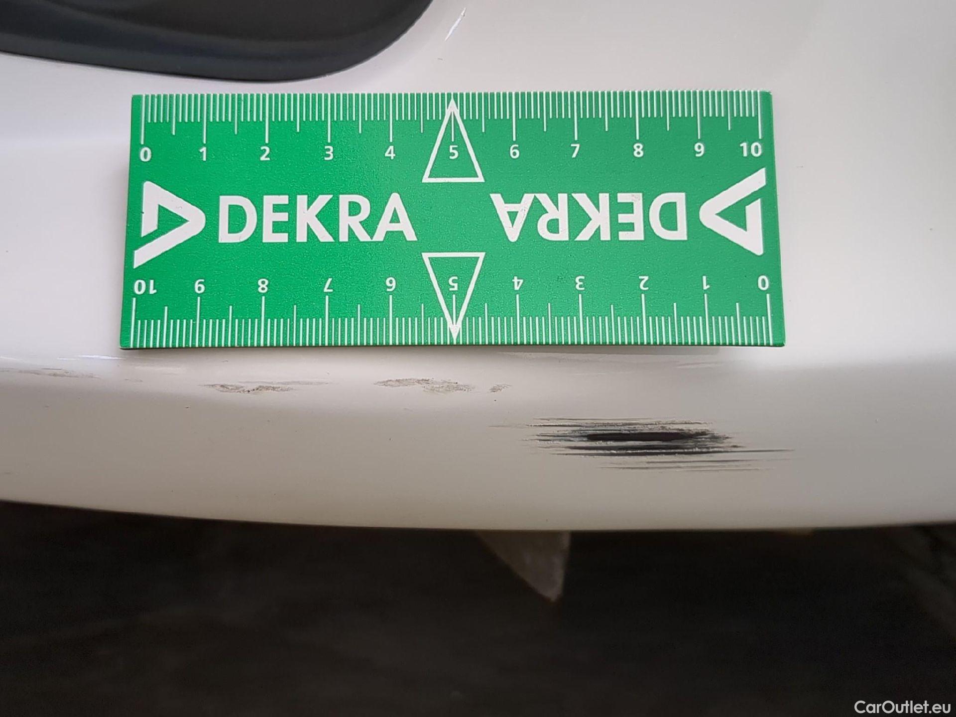  Toyota  Yaris TOYOTA  Hybride / 2019 / 5P / Berline Hybride 116h France Business Stage Acad #27