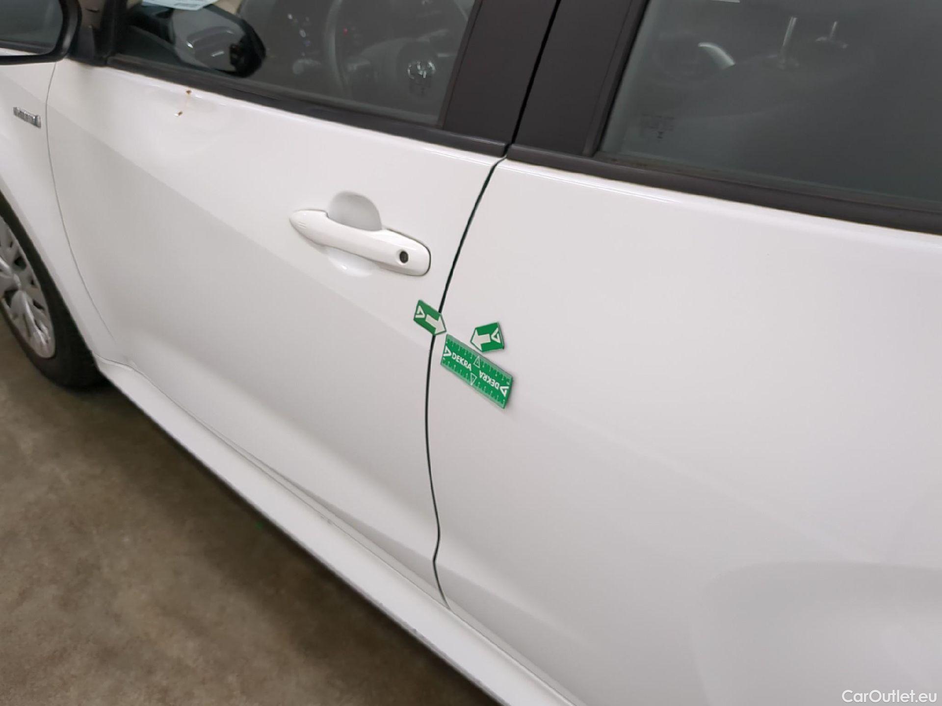  Toyota  Yaris TOYOTA  Hybride / 2019 / 5P / Berline Hybride 116h France Business Stage Acad #10