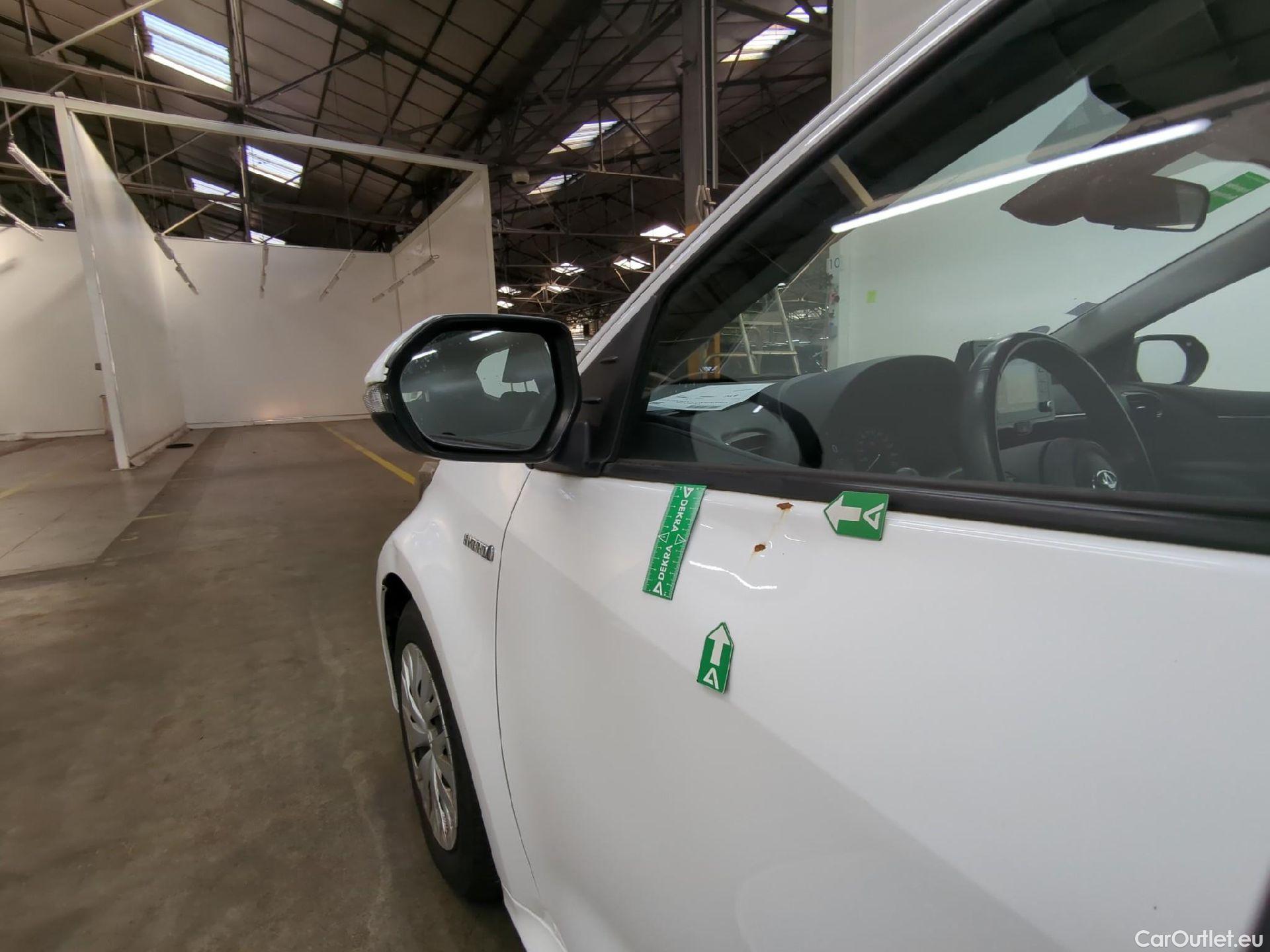  Toyota  Yaris TOYOTA  Hybride / 2019 / 5P / Berline Hybride 116h France Business Stage Acad #6