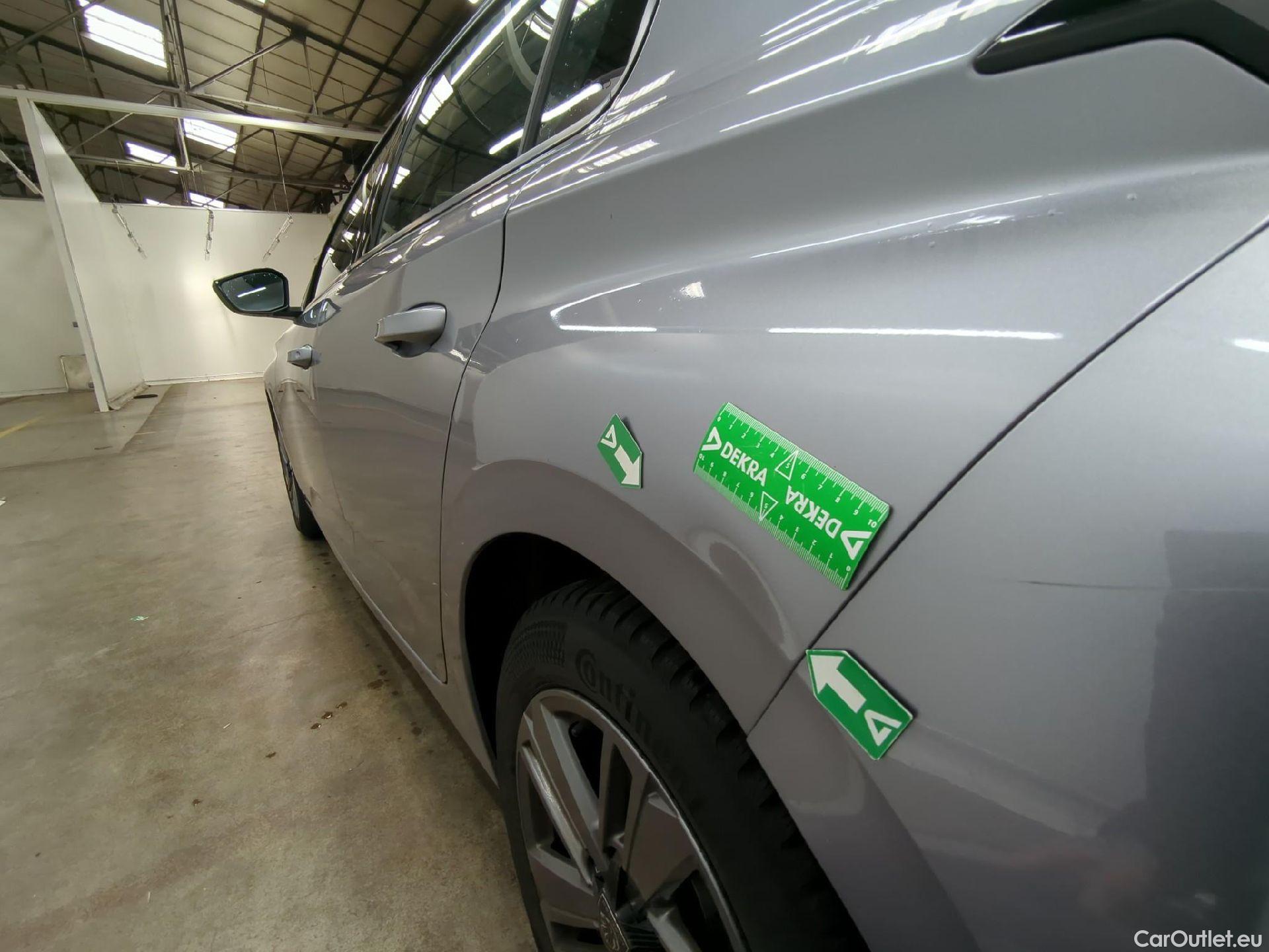  Peugeot  308  Active Pack 1.5 HDi 130CV BVA8 E6d #38