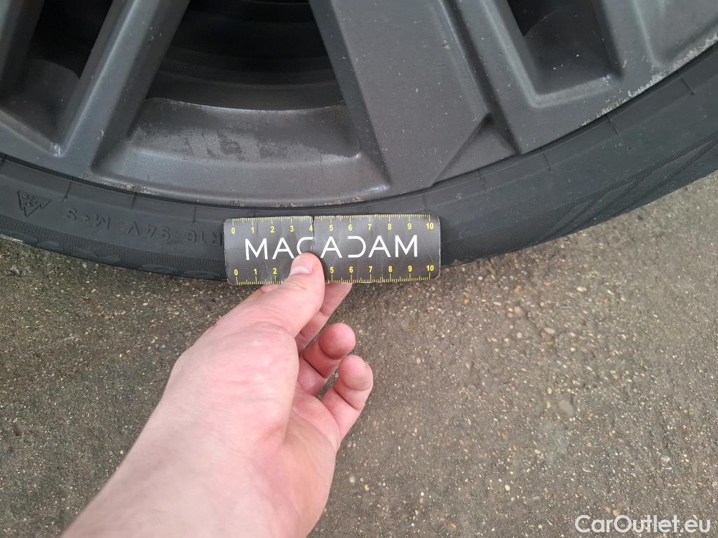  Peugeot  308 PEUGEOT  SW / 2021 / 5P / Break PureTech 130 S&S ACTIVE PACK #35