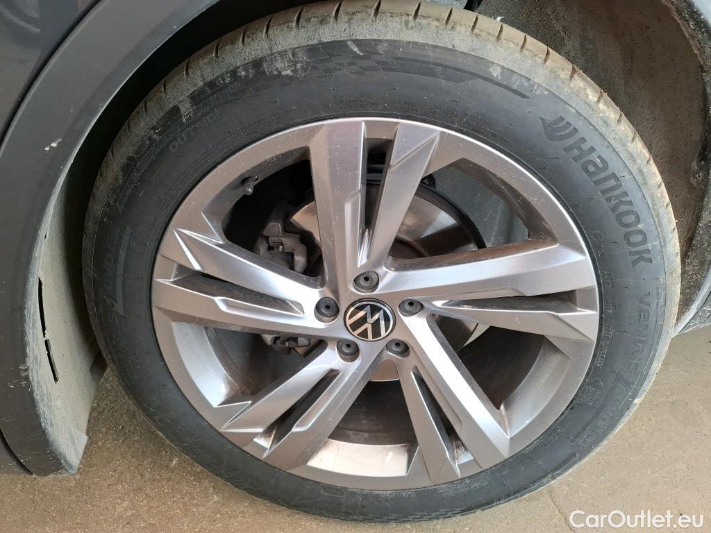  Volkswagen  Tiguan VOLKSWAGEN  / 2020 / 5P / SUV 2.0 TDI 150 DSG7 R-Line Exclusive #7