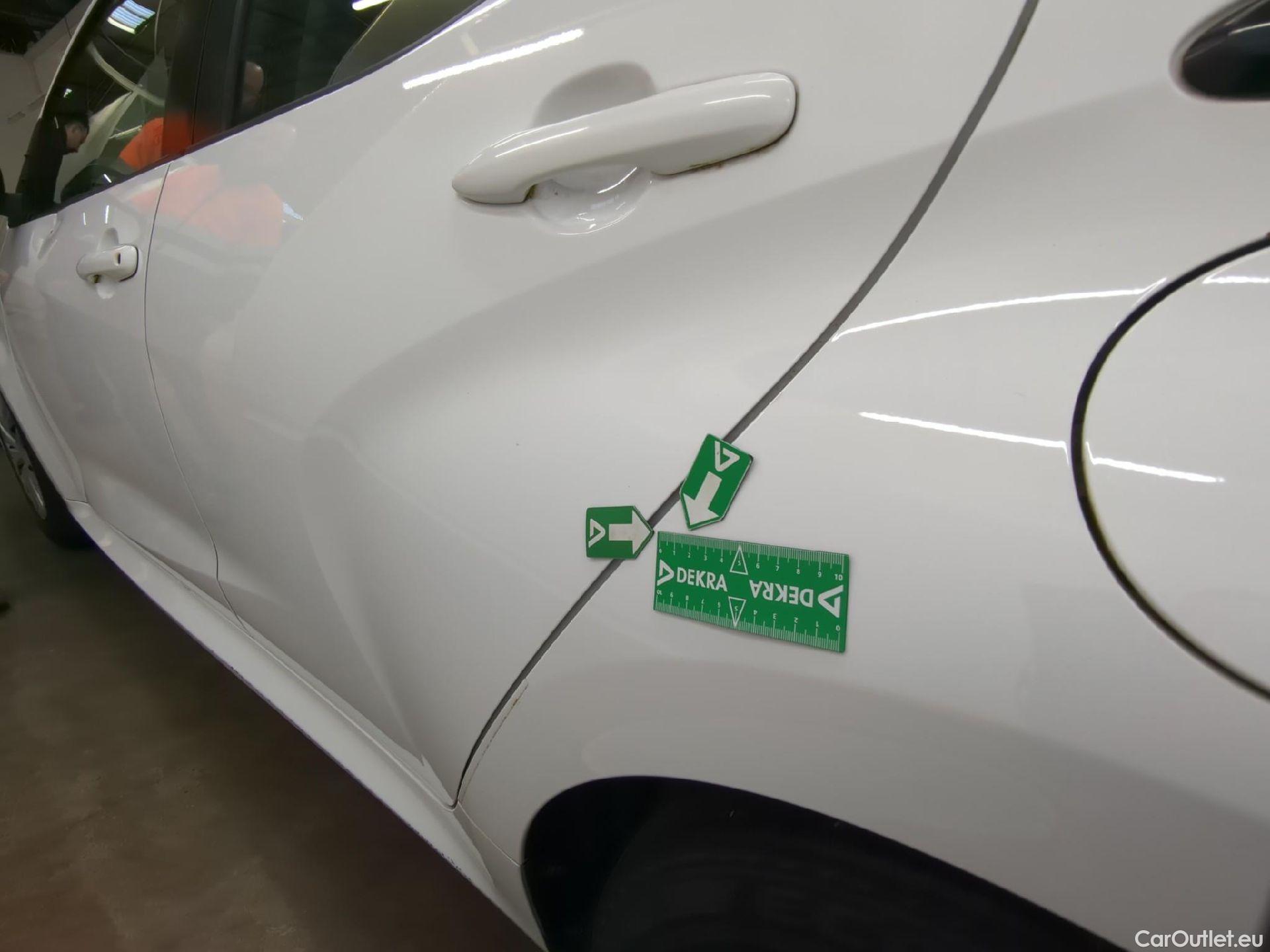  Toyota  Yaris TOYOTA  Hybride / 2019 / 5P / Berline Hybride 116h France Business Stage Acad #16