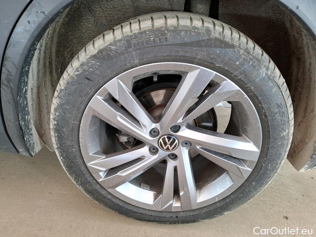  Volkswagen  Tiguan VOLKSWAGEN  / 2020 / 5P / SUV 2.0 TDI 150 DSG7 R-Line Exclusive #5