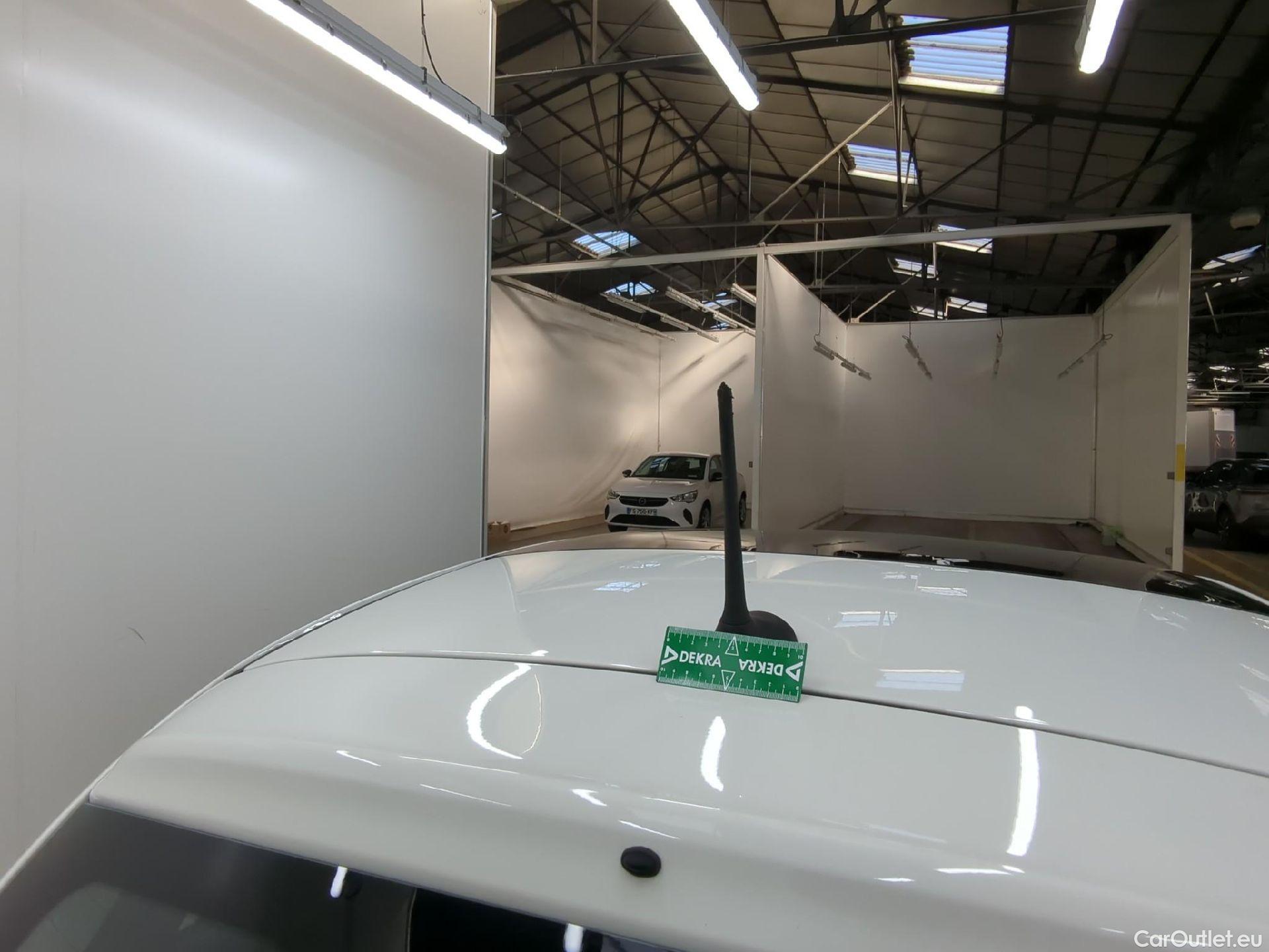  Fiat  500 FIAT  / 2015 / 3P / Berline 1.0 70ch BSG Dolcevita #7