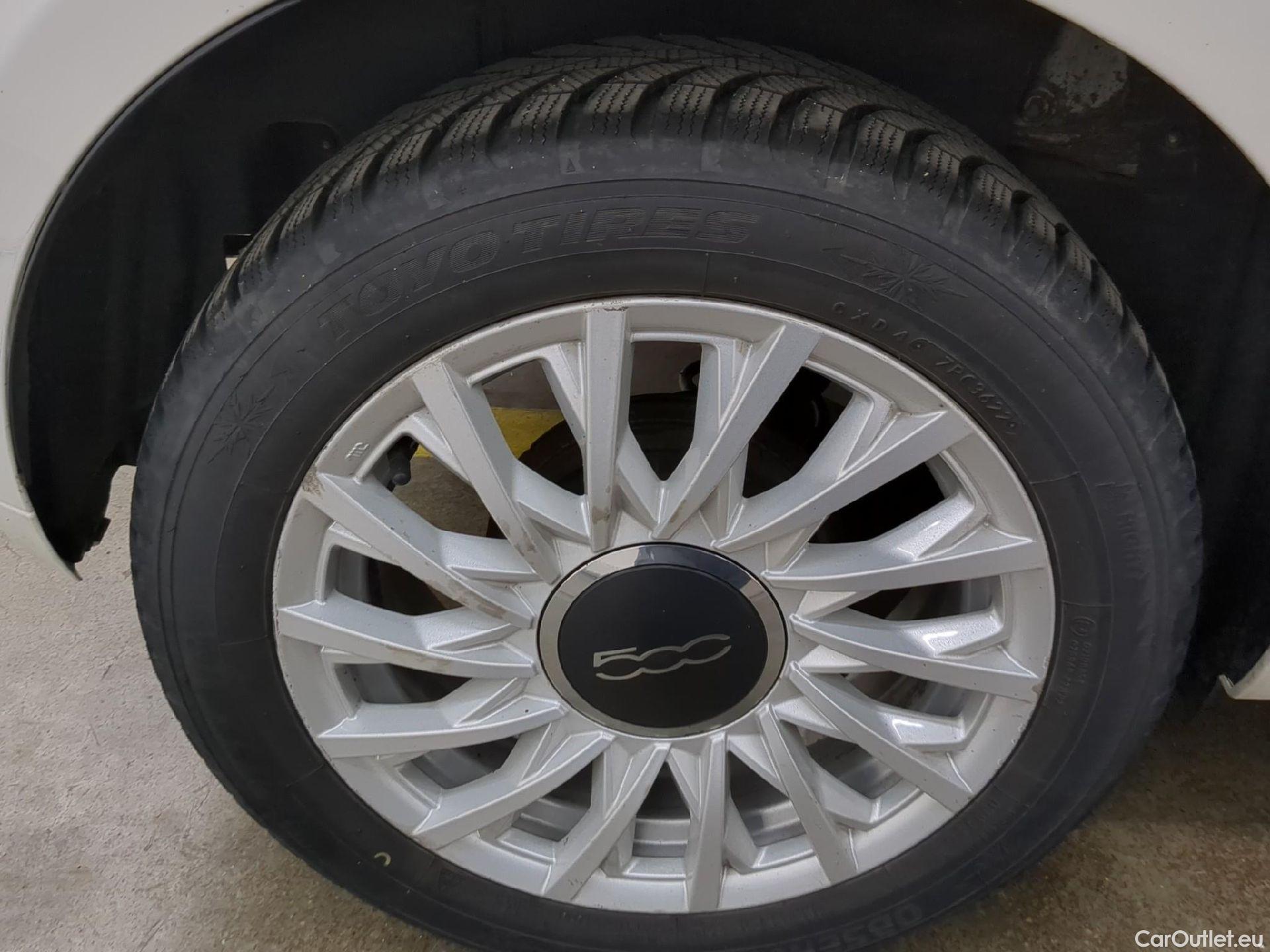  Fiat  500 FIAT  / 2015 / 3P / Berline 1.0 70ch BSG Dolcevita #9