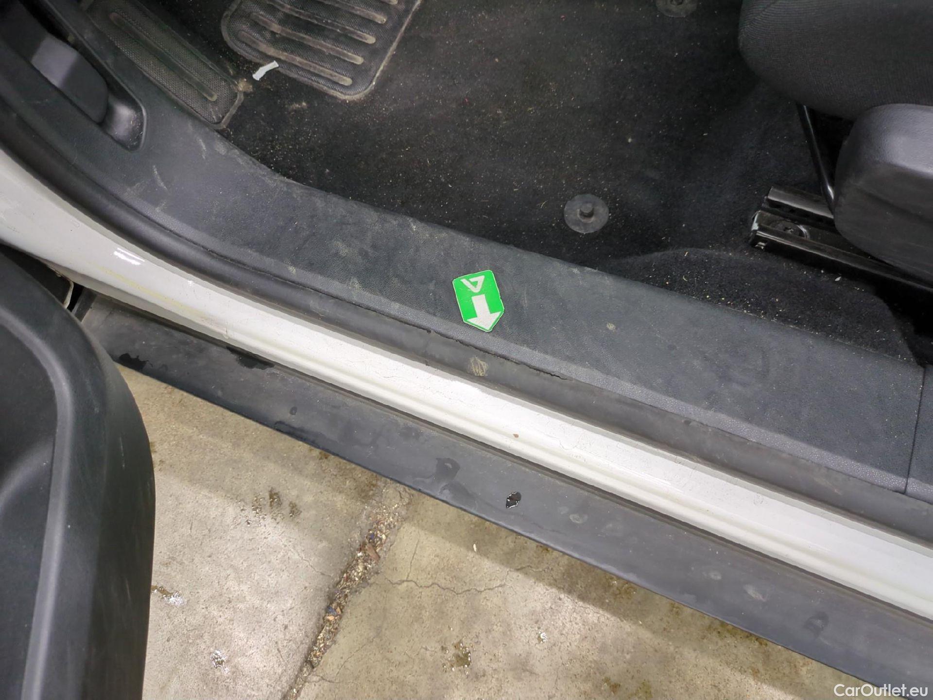  Citroen  C4 Cactus  Feel Business 1.5 BlueHDi 100CV BVM6 E6d #2