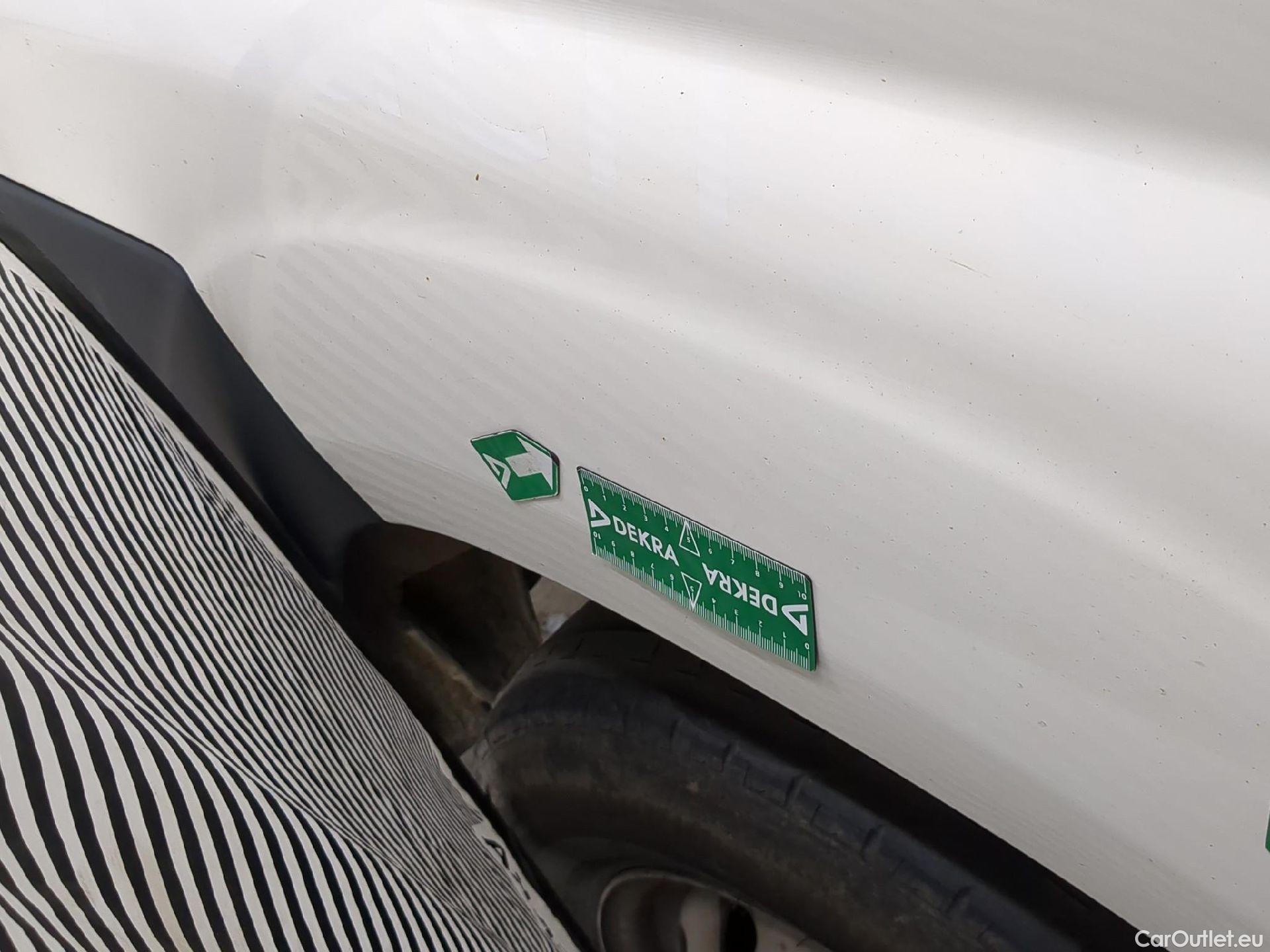  Citroen  Jumper  Fourgon Grand Volume 30 L2H2 Club BlueHDi 140 Start&Stop BlueHDi 140CV BVM6 E6dT #35