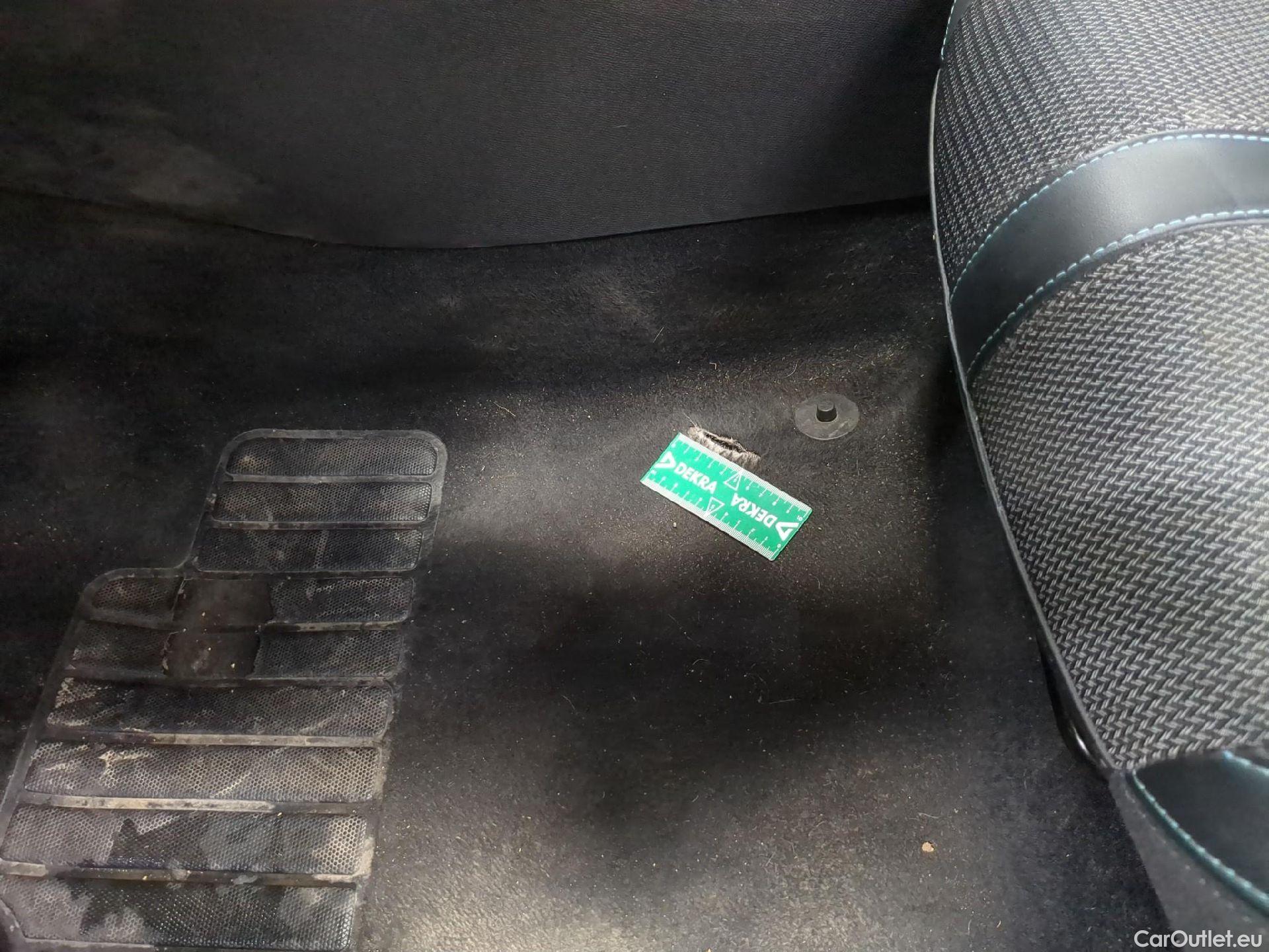  Peugeot  308  Allure Pack 1.5 HDi 130CV BVA8 E6d #3