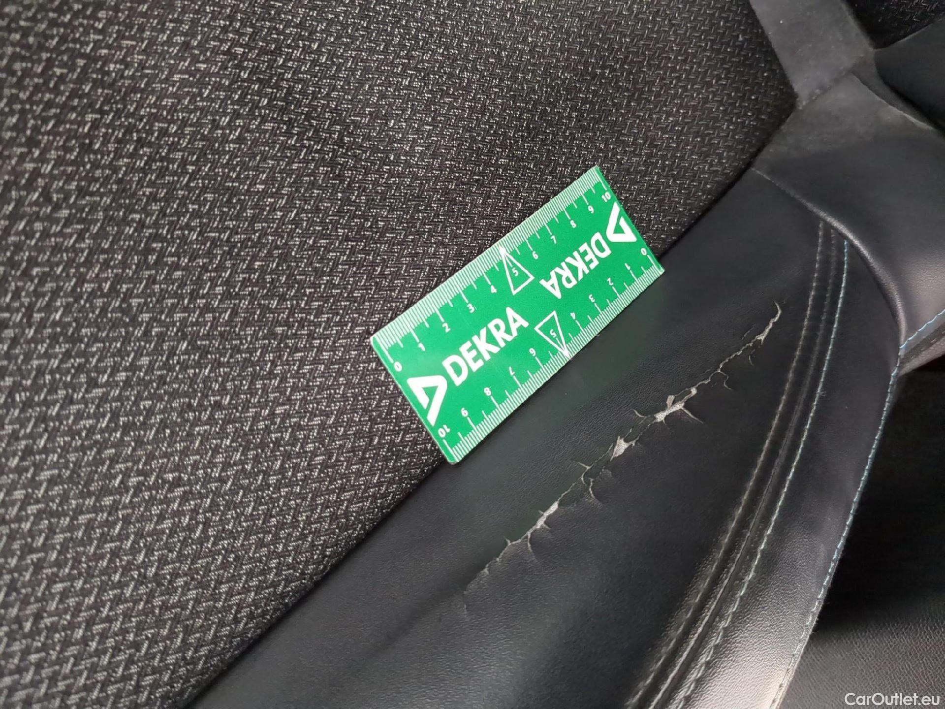  Peugeot  308  Allure Pack 1.5 HDi 130CV BVA8 E6d #1