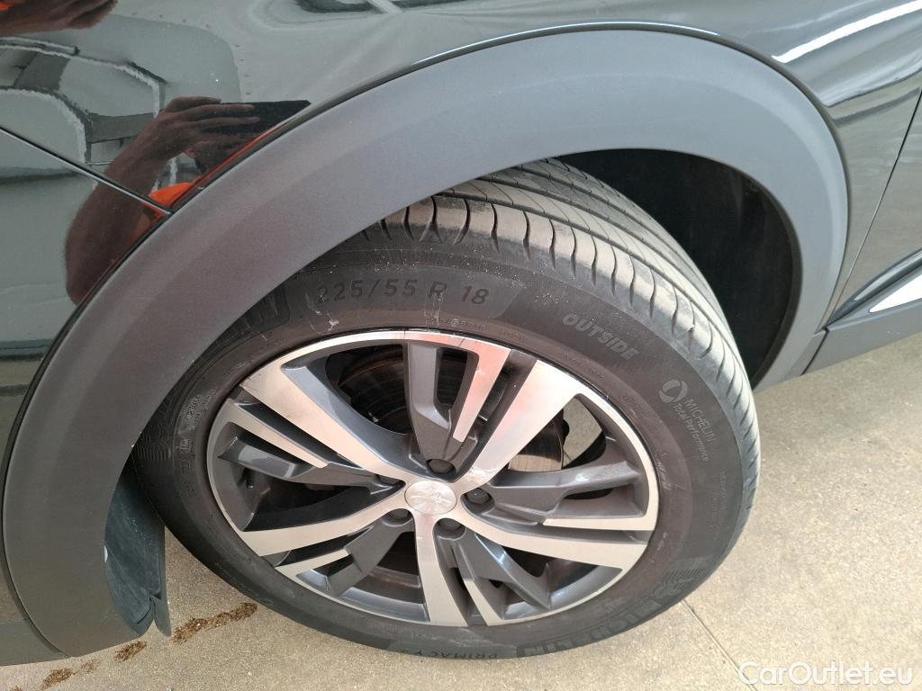  Peugeot  3008  Allure Pack 1.5 HDi 130CV BVA8 E6d #3