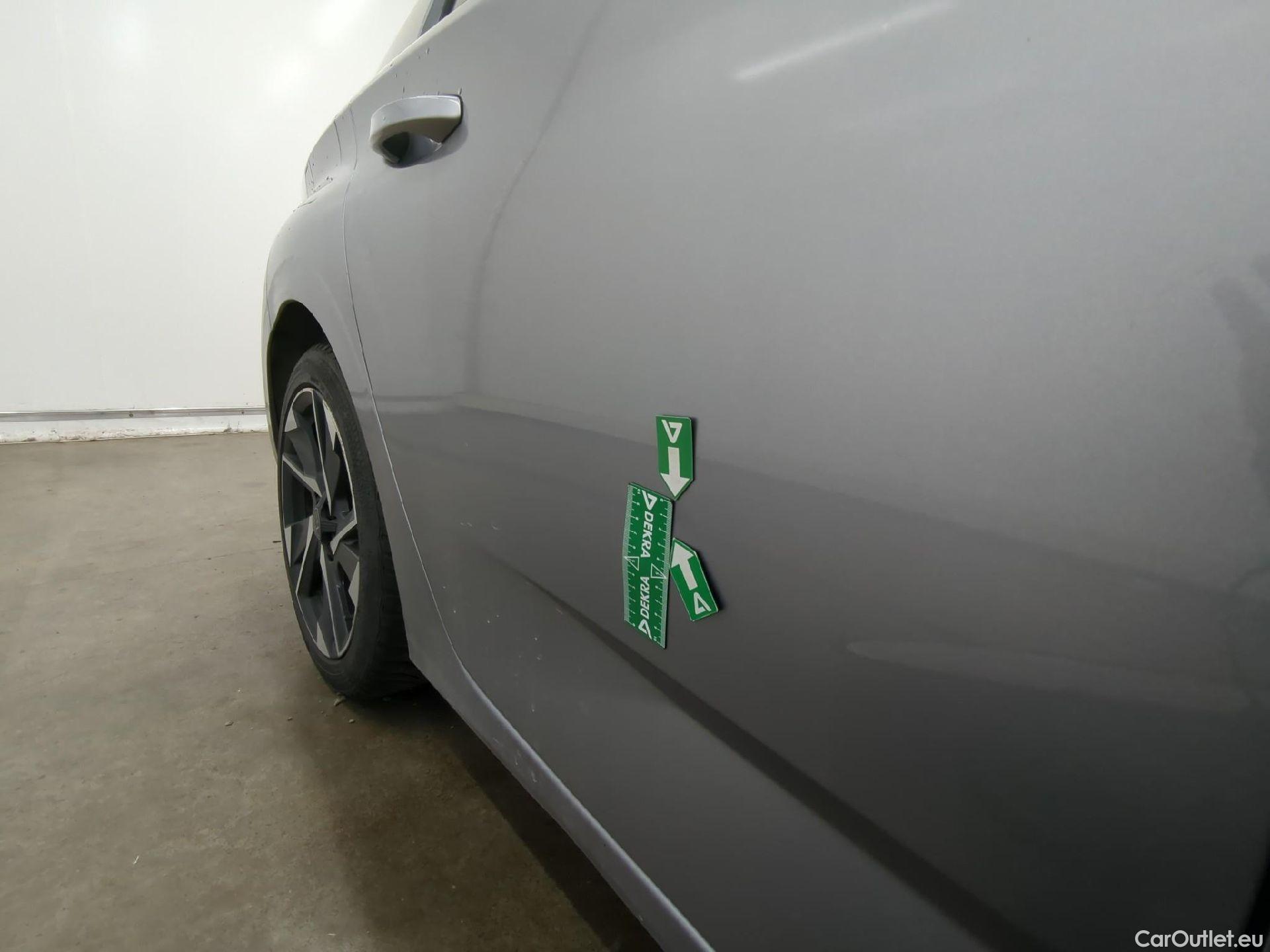  Peugeot  308  Allure Pack 1.5 HDi 130CV BVA8 E6d #23