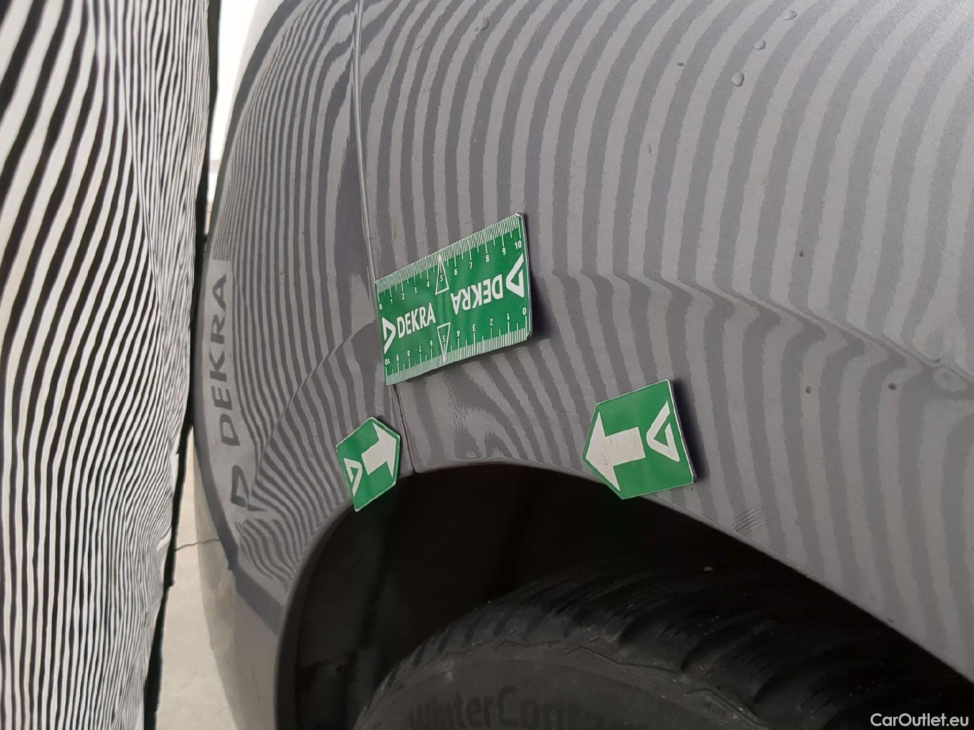  Peugeot  308  Allure Pack 1.5 HDi 130CV BVA8 E6d #20