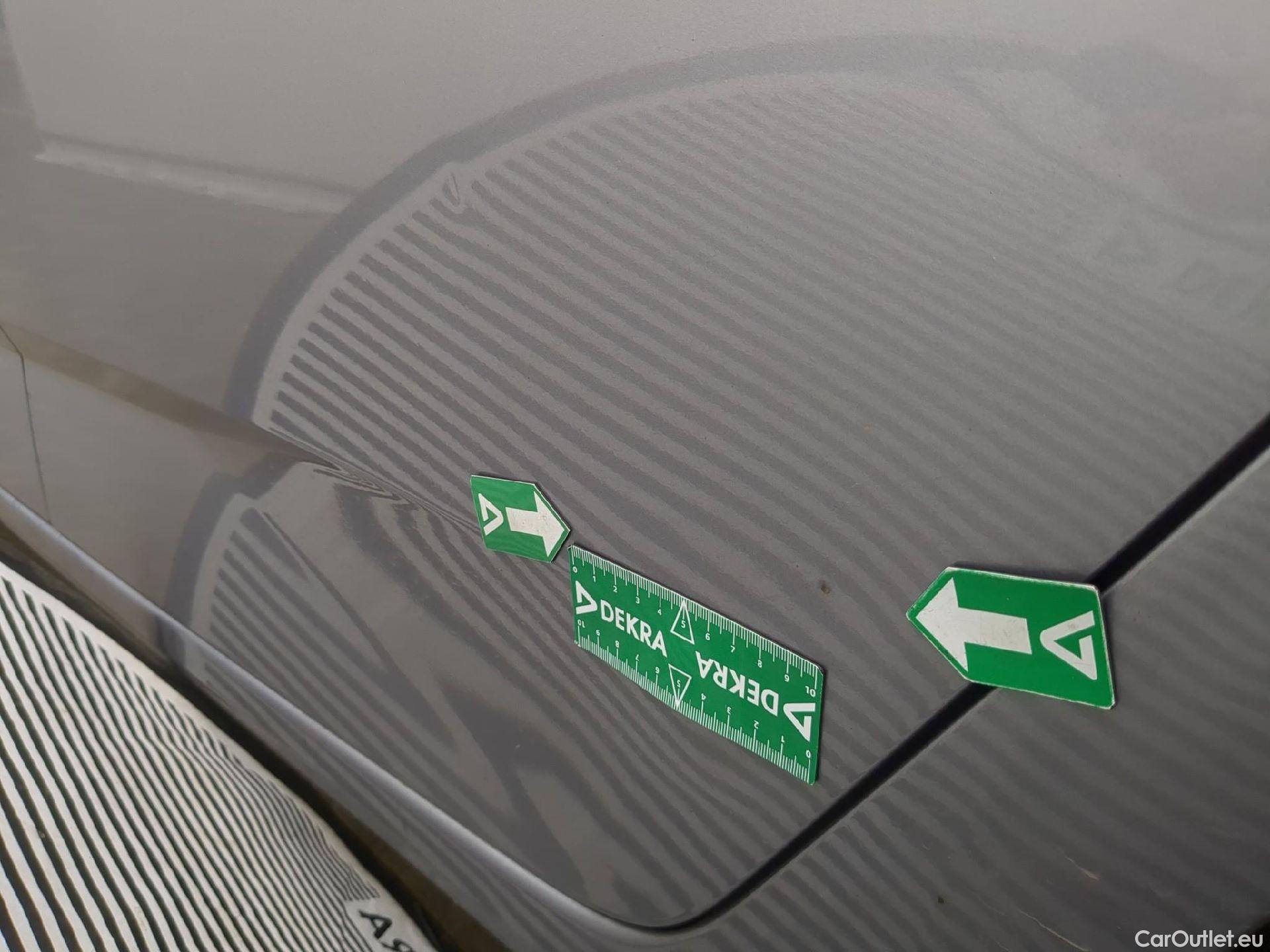  Peugeot  308  Allure Pack 1.5 HDi 130CV BVA8 E6d #26