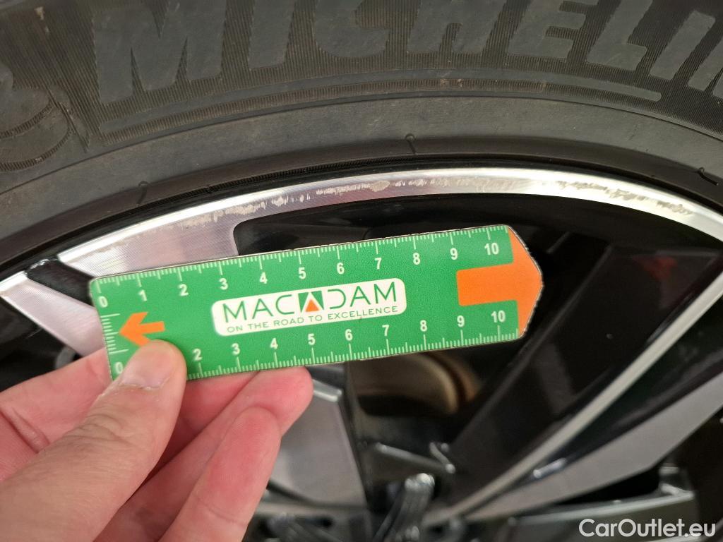  Peugeot  308  Allure 1.5 HDi 130CV BVA8 E6d #5