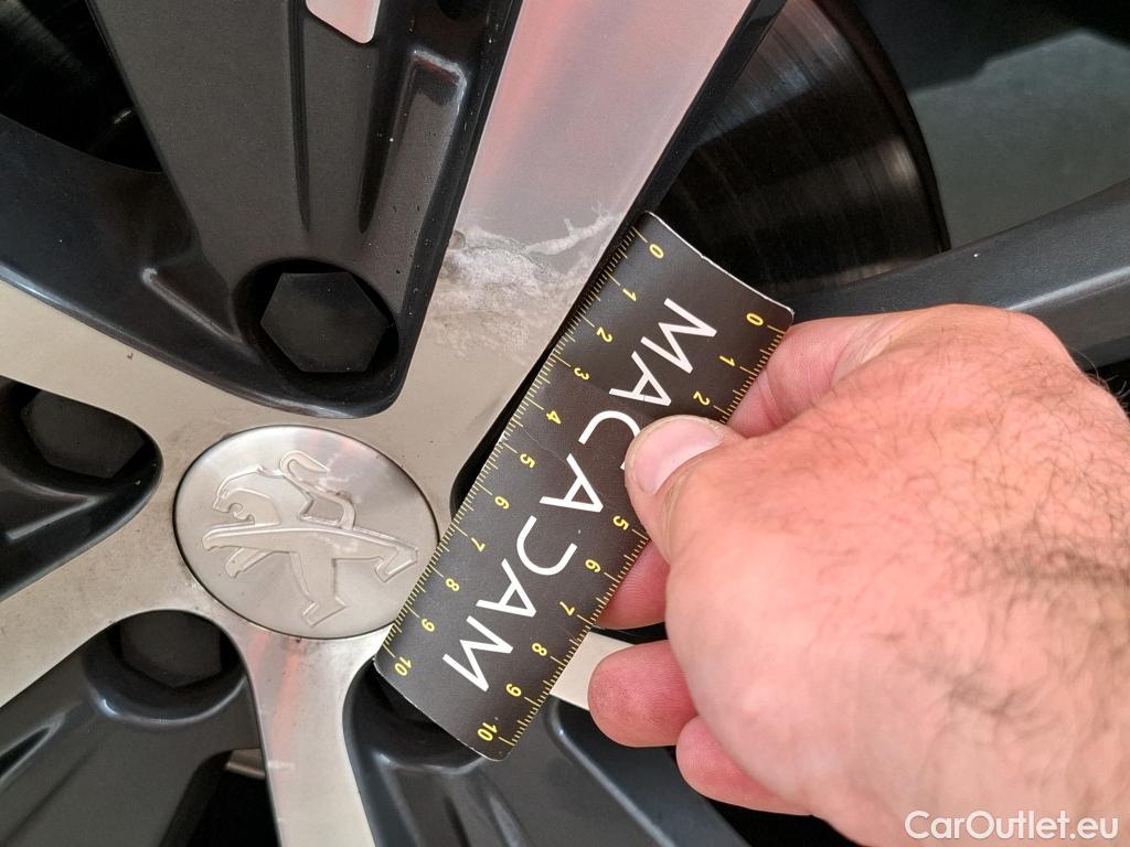  Peugeot  3008  Allure Pack 1.5 HDi 130CV BVA8 E6d #5