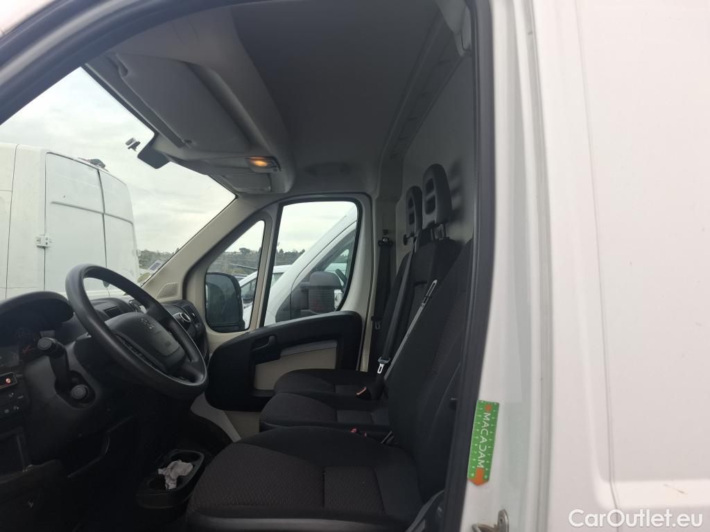  Peugeot  Boxer PEUGEOT  VU 4p Fourgon BLUEHDI 110 PREMIUM 330 L2H2 #62