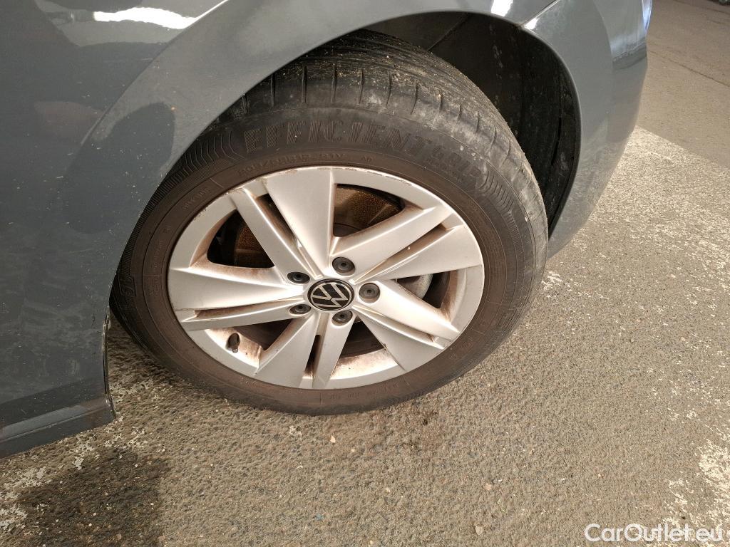  Volkswagen  Golf  VIII Berline Life Plus 2.0 TDI 115CV BVA7 E6d #25