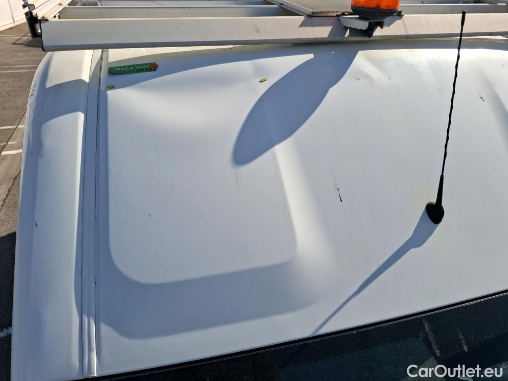  Peugeot  Boxer PEUGEOT  VU 4p Fourgon BLUEHDI 110 PREMIUM 330 L2H2 #15