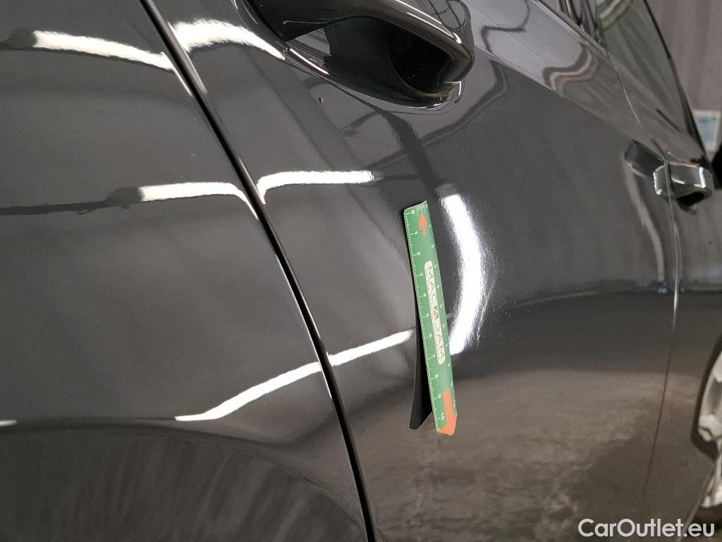  Volkswagen  Golf  VIII Berline Life Plus 2.0 TDI 115CV BVA7 E6d #5