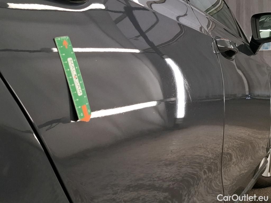  Volkswagen  Golf  VIII Berline Life Plus 2.0 TDI 115CV BVA7 E6d #3